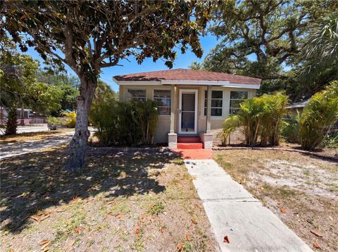 Photo of 2228 N Orange Avenue, Sarasota, FL 34234 (MLS # O6408224)