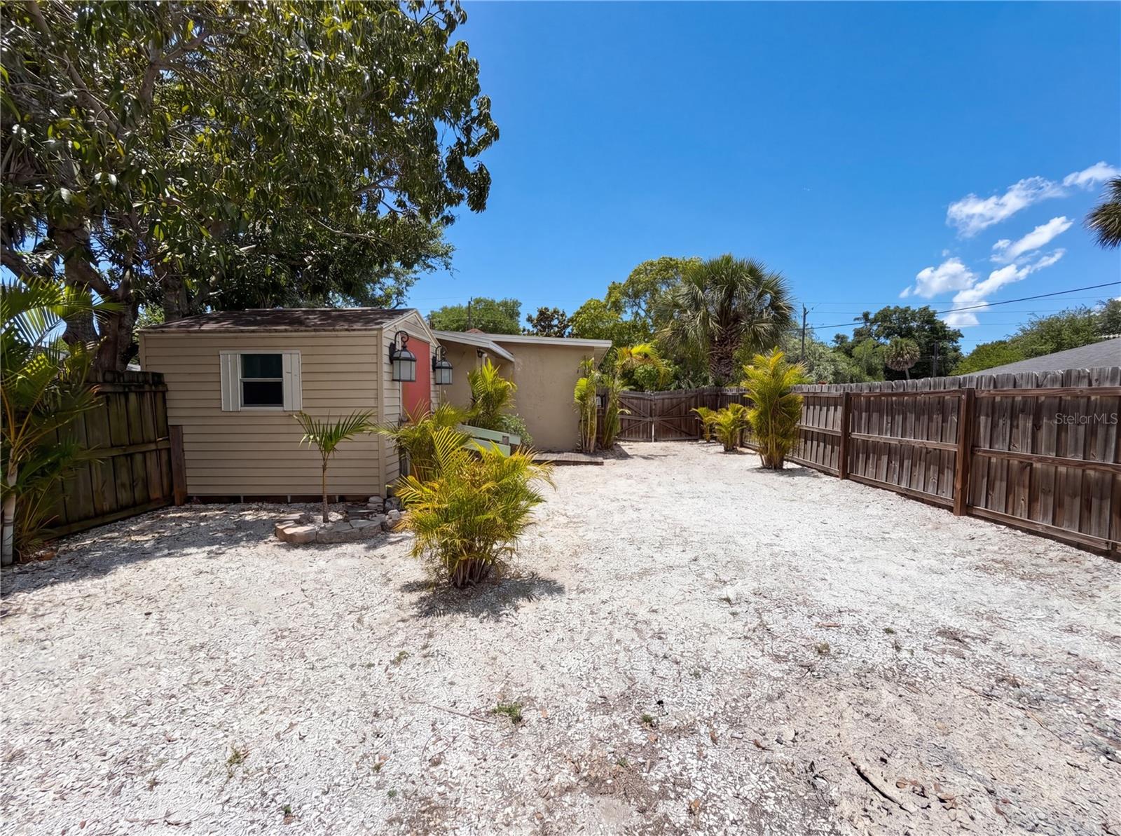 NEWTOWN - Residential