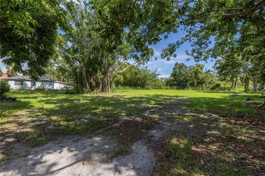 Photo of 4026 34th Avenue S, St Petersburg, FL 33711 (MLS # TB8418801)
