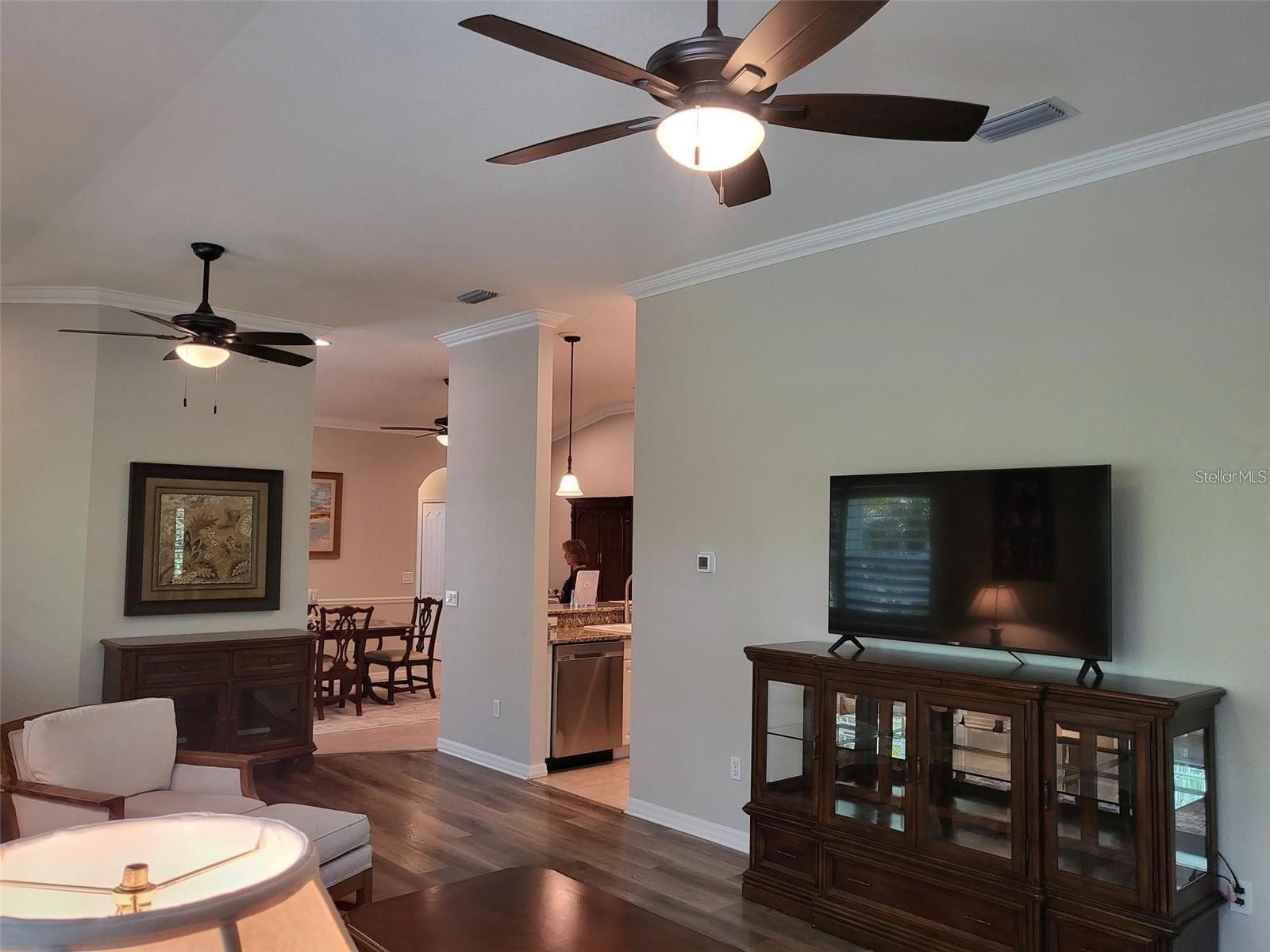 AUBURN WOODS - Residential