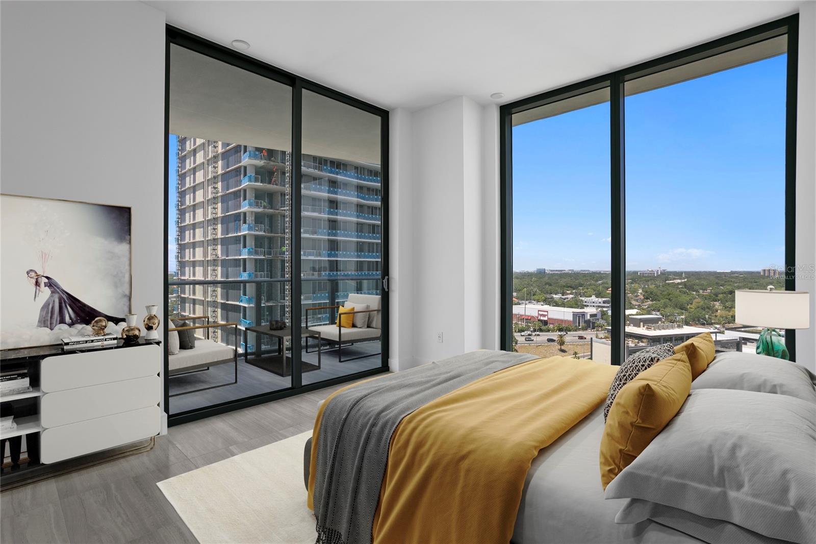 RITZ CARLTON RESIDENCES - Residential