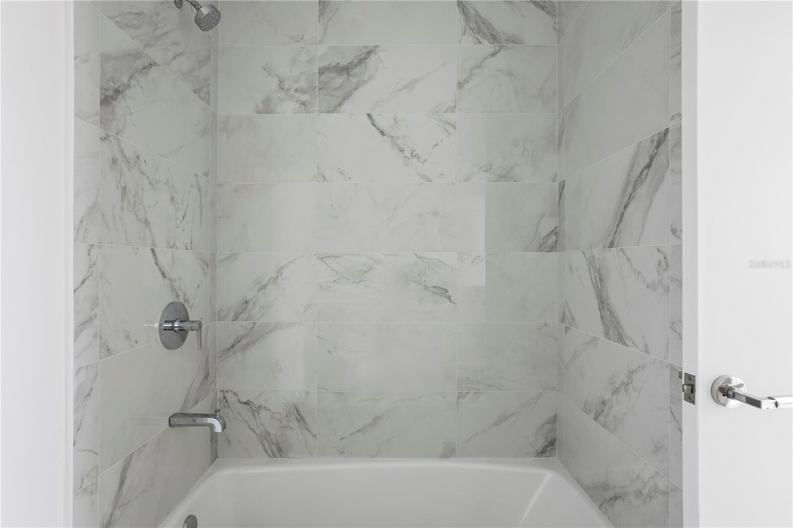 RITZ CARLTON RESIDENCES - Residential