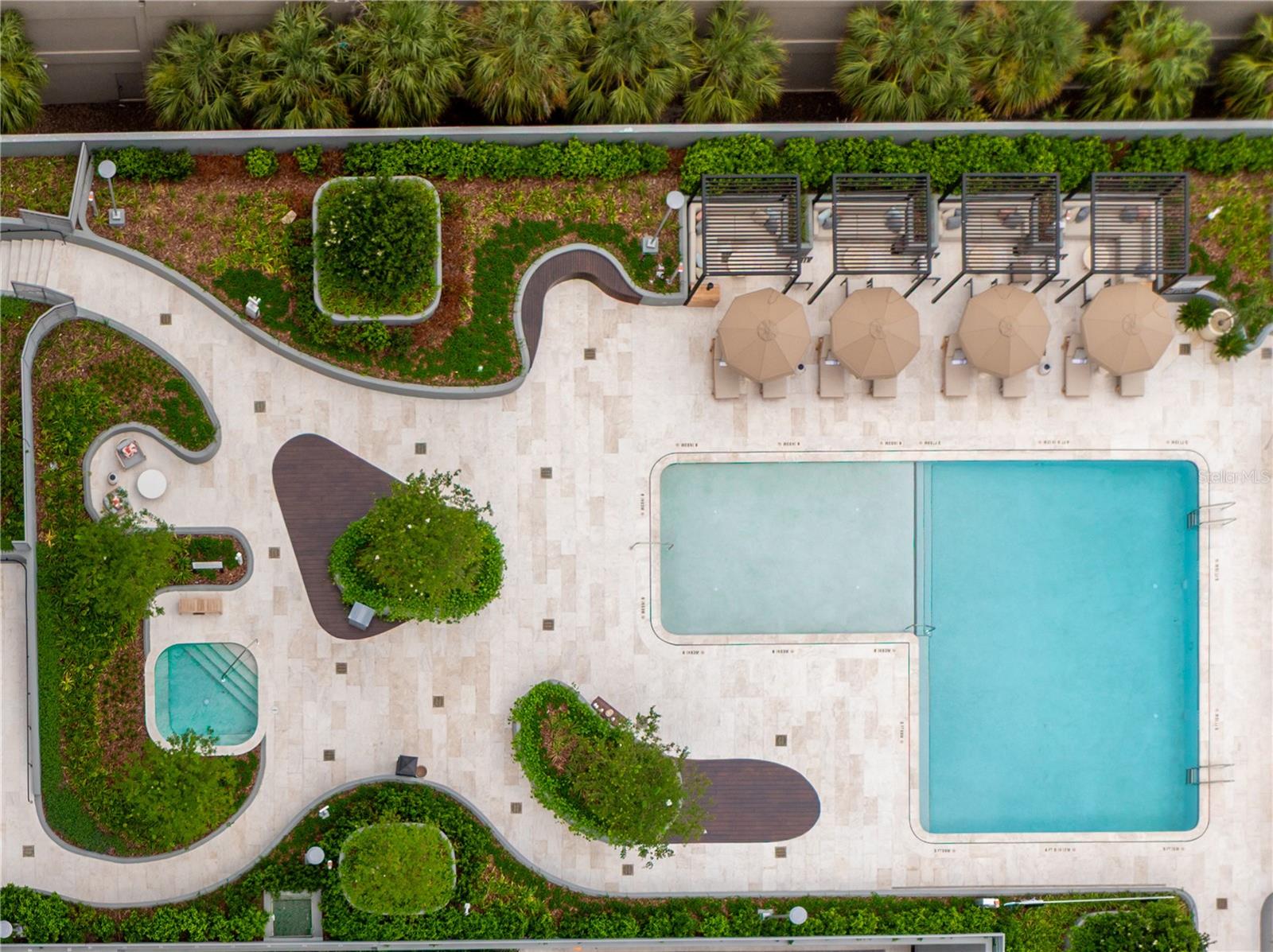 RITZ CARLTON RESIDENCES - Residential