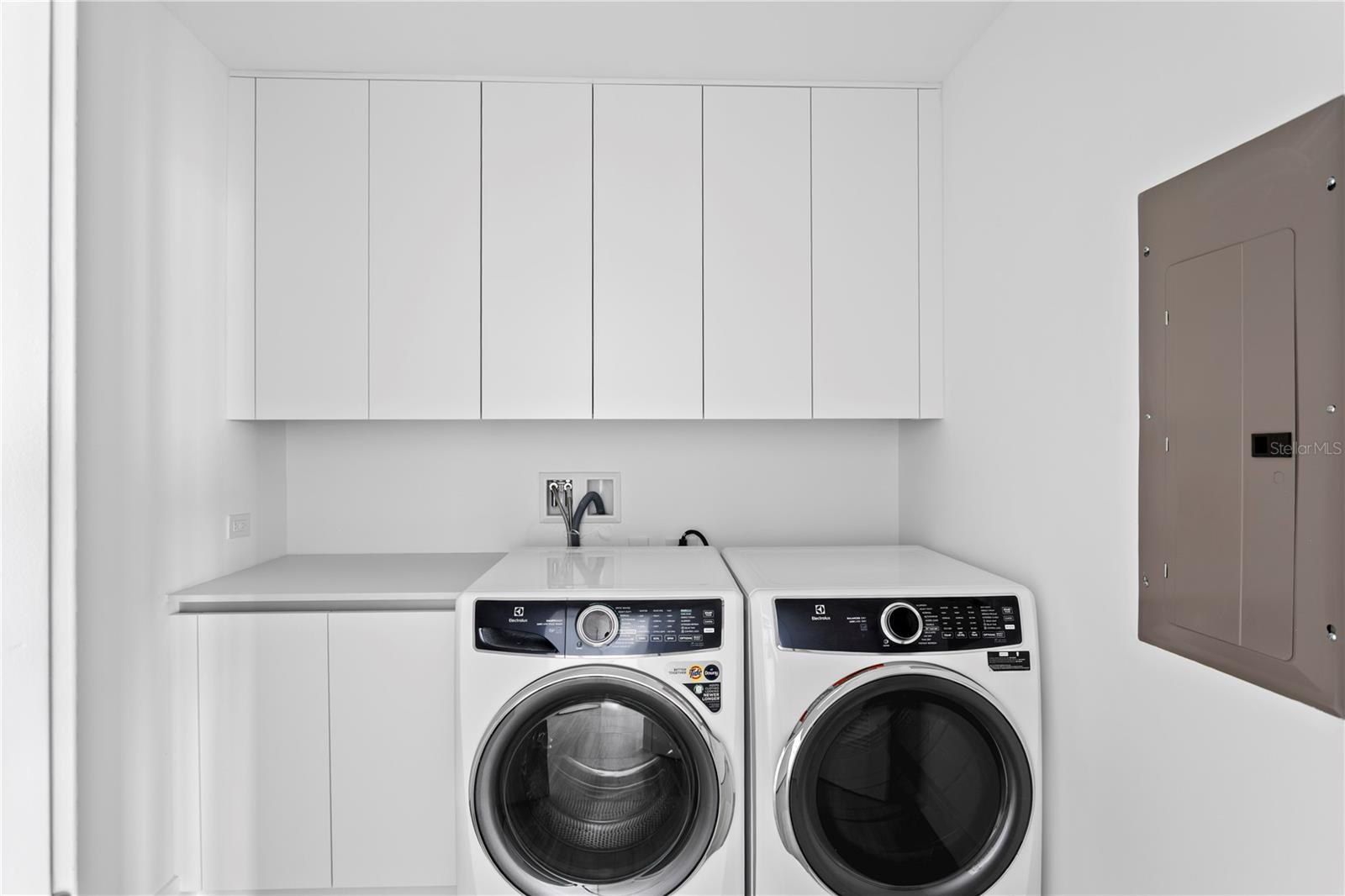 RITZ CARLTON RESIDENCES - Residential