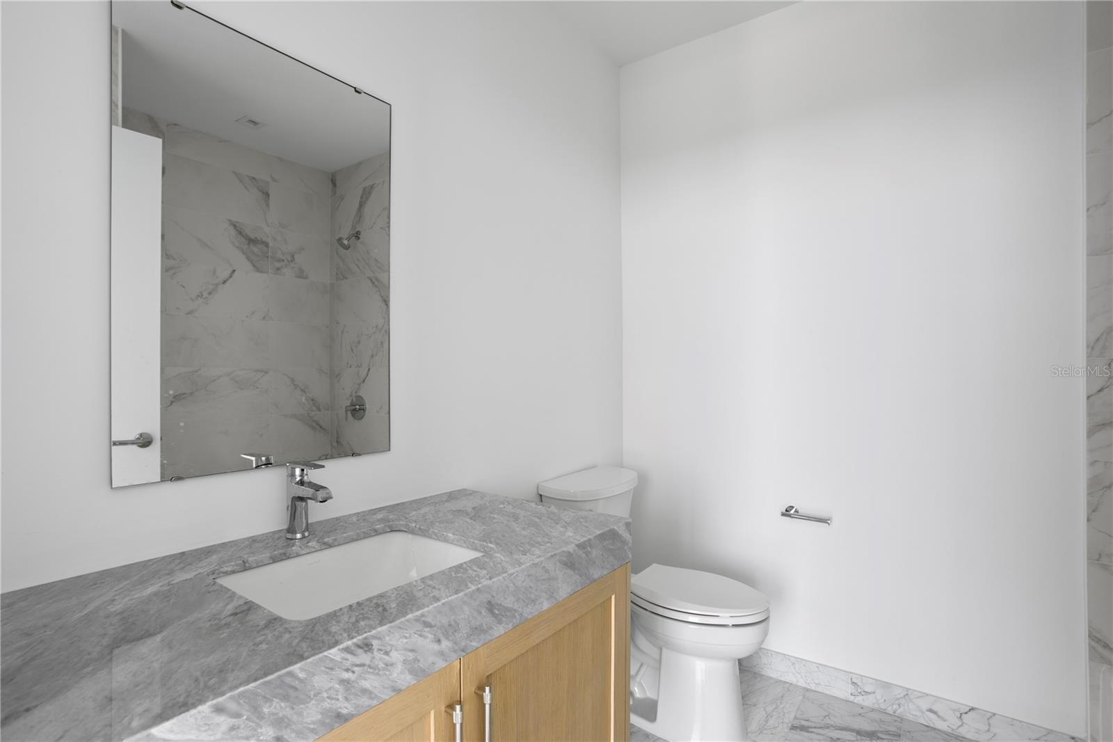 RITZ CARLTON RESIDENCES - Residential