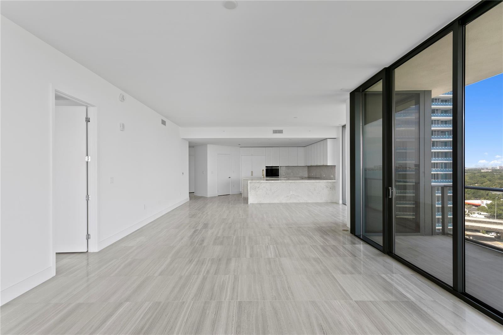 RITZ CARLTON RESIDENCES - Residential