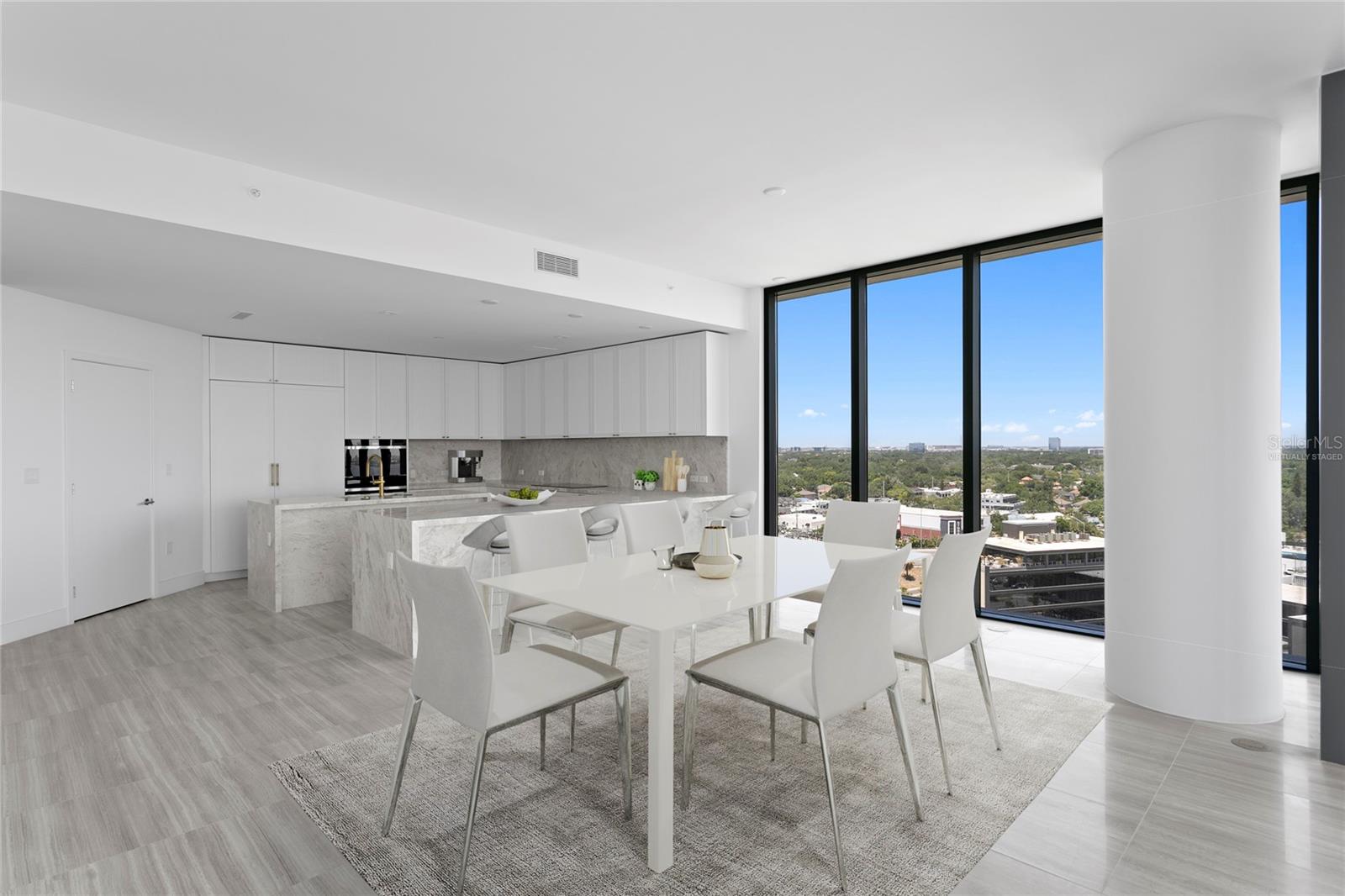 RITZ CARLTON RESIDENCES - Residential