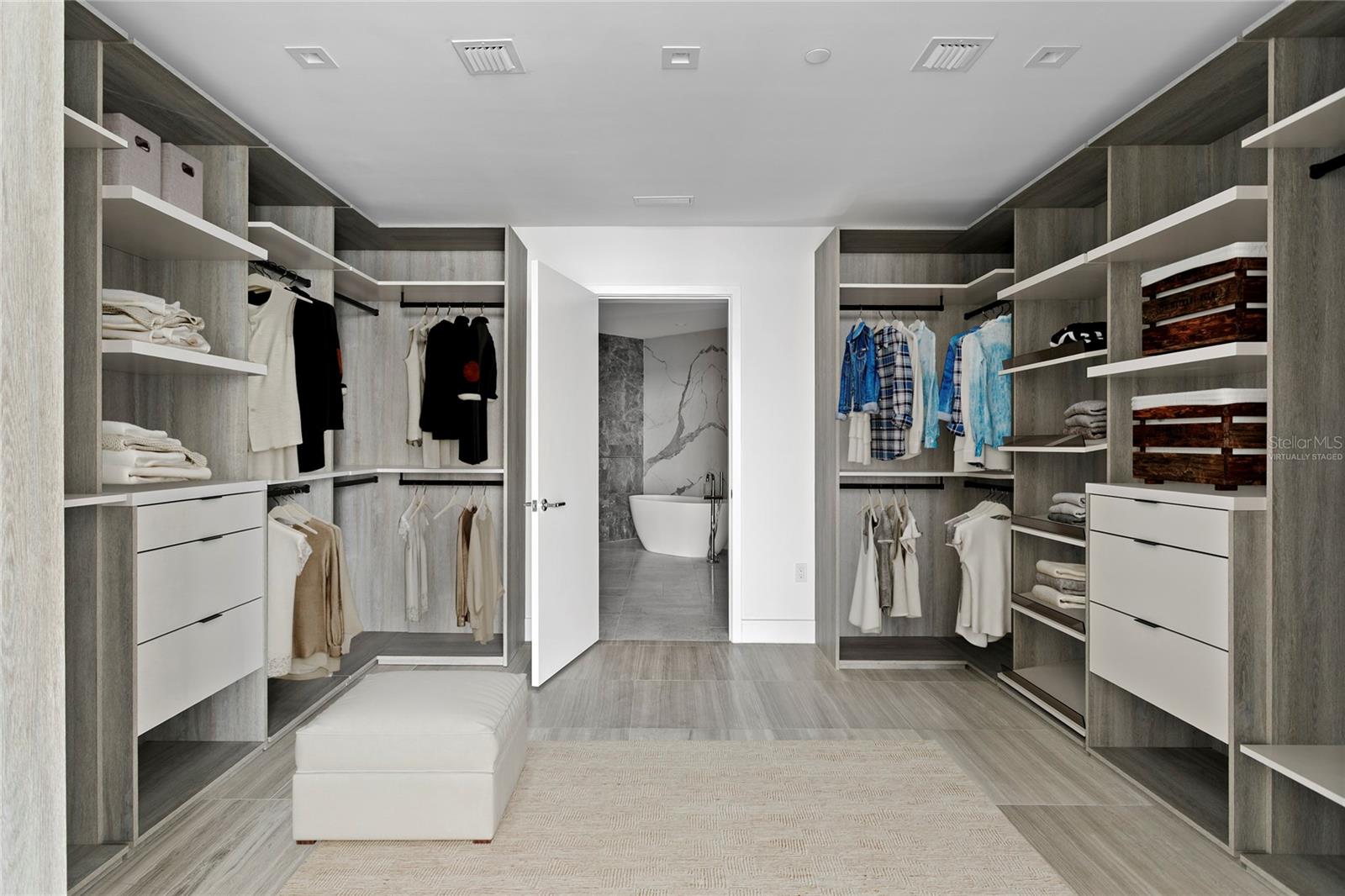 RITZ CARLTON RESIDENCES - Residential