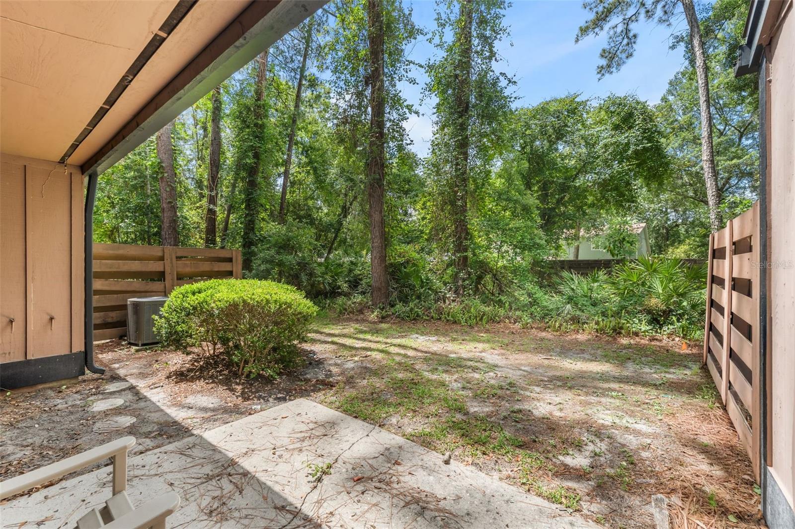 TOWN HOMES AT THE LAKES - Residential