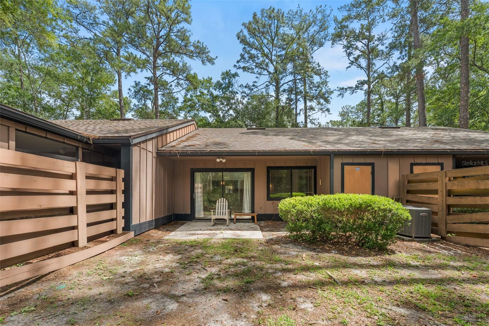 TOWN HOMES AT THE LAKES - Residential