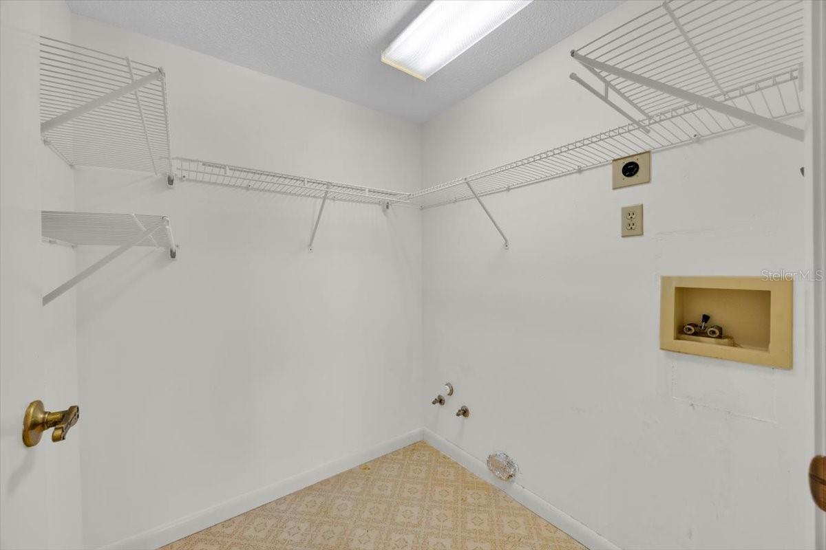 COUNTRY CLUB VILLAGE CONDO - Residential