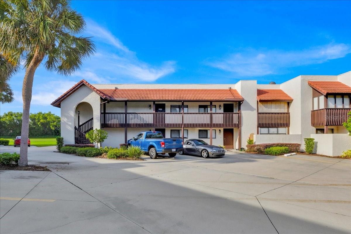Peaceful Condo Living in Lake Wales Country Club!
Enjoy maintenance-free living in this spacious 2 bedroom, 2 bath, downstairs end-unit condo. Perfectly tucked away for privacy, this home offers tranquil water views while remaining just steps from the community pool and amenities.
The thoughtful floor plan includes a large master suite with walk-in closet, en suite bath, and a dedicated laundry closet. Both bedrooms are generously sized, offering comfort and flexibility. The open-concept kitchen flows seamlessly into the living room and enclosed Florida room, making it ideal for both everyday living and entertaining.
With its serene setting, convenient location, and low-maintenance lifestyle, this condo offers the best of Florida living. Situated just off Hwy 60, you’ll enjoy easy access to both coasts as well as Orlando.