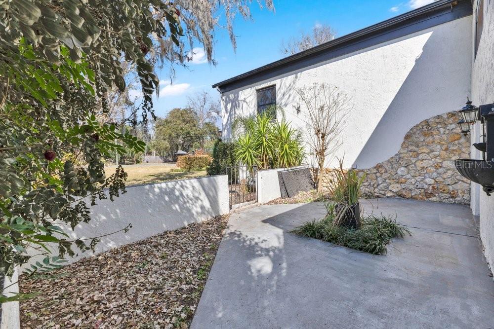 BAY LAKE ESTATES - Residential