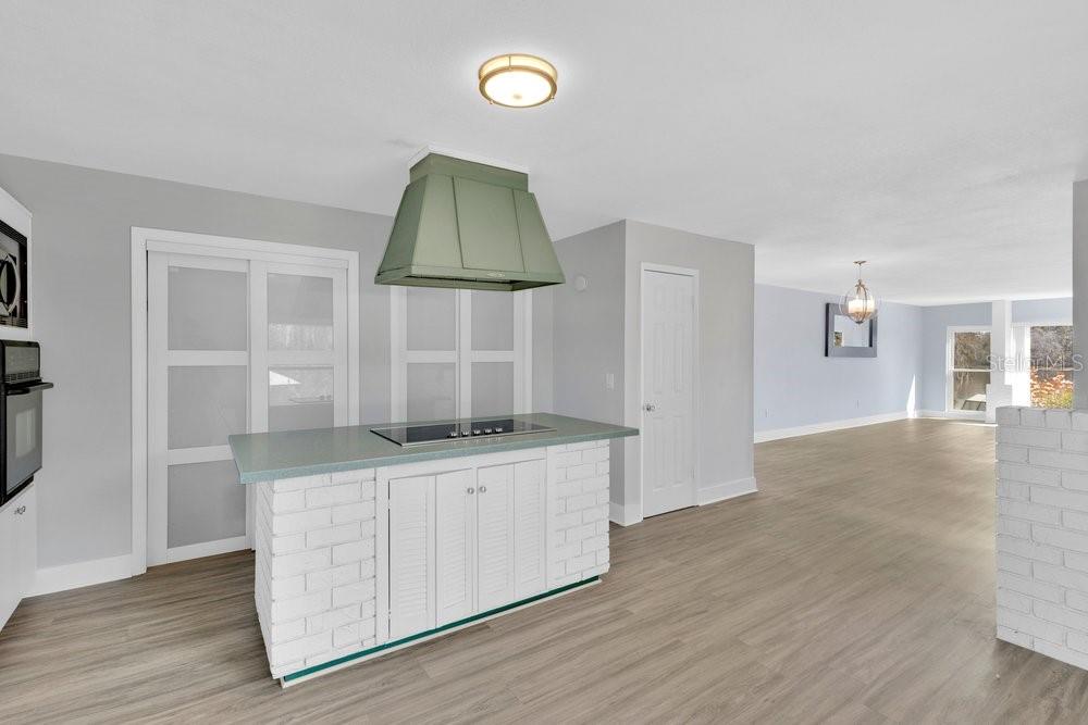 BAY LAKE ESTATES - Residential