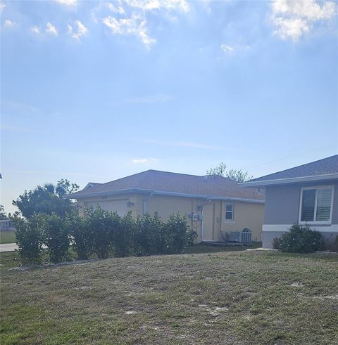 A home in PUNTA GORDA