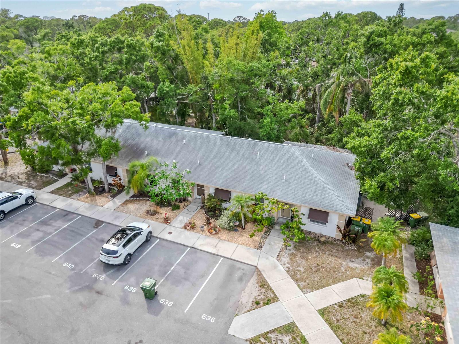 BERMUDA PARK - Residential Lease
