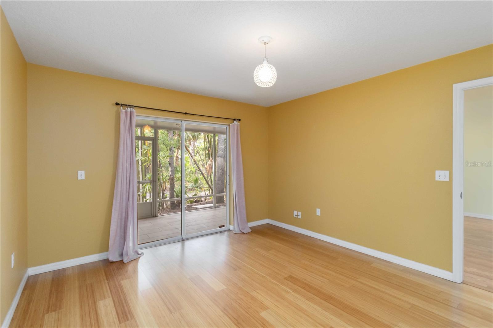 BERMUDA PARK - Residential Lease