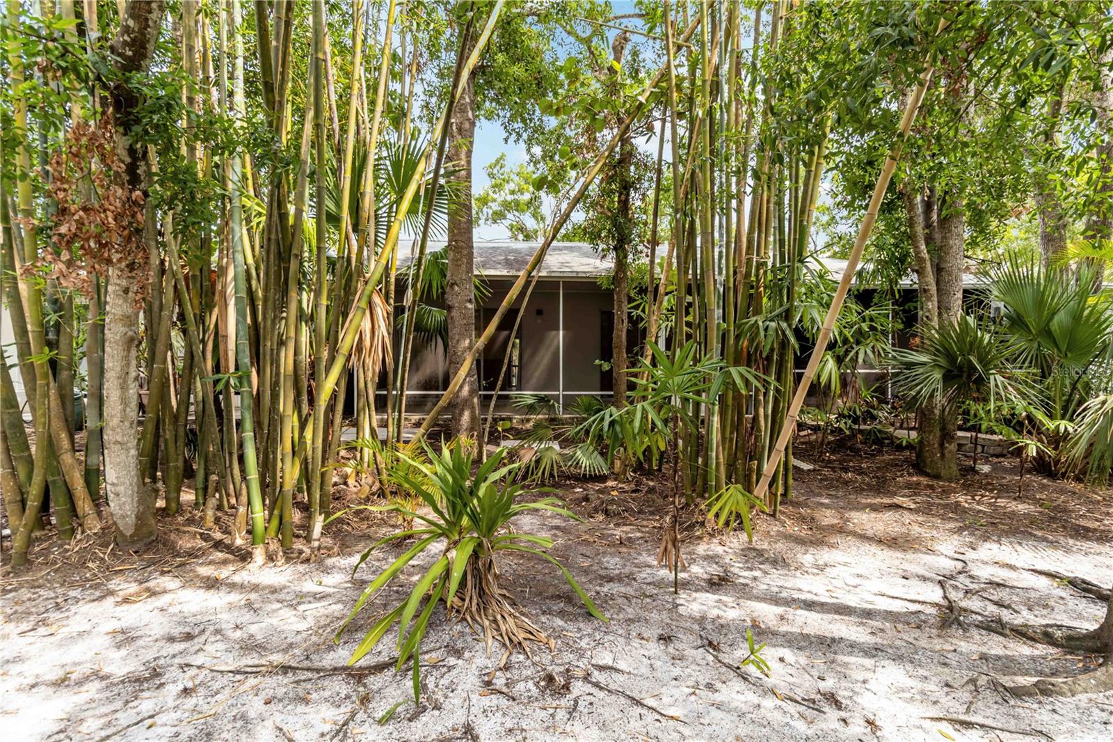 BERMUDA PARK - Residential Lease