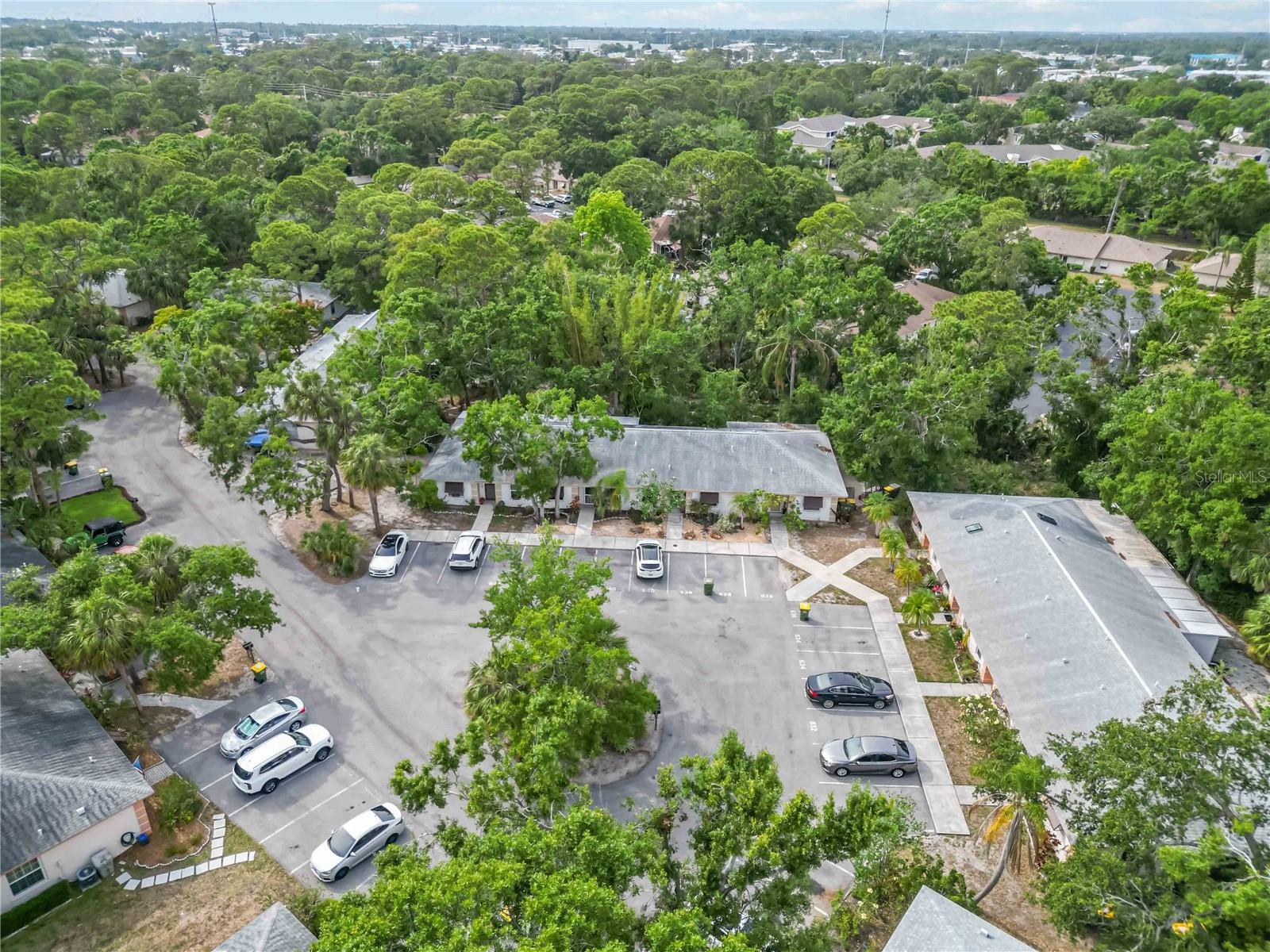BERMUDA PARK - Residential Lease