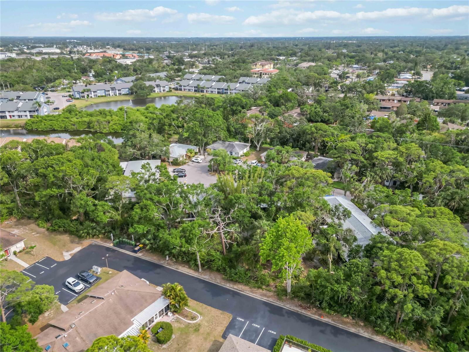BERMUDA PARK - Residential Lease