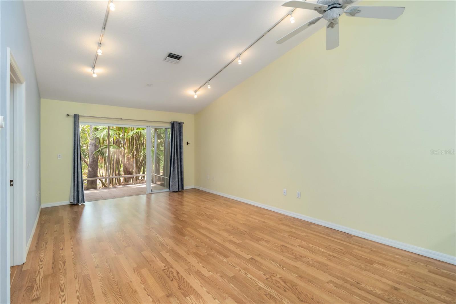 BERMUDA PARK - Residential Lease