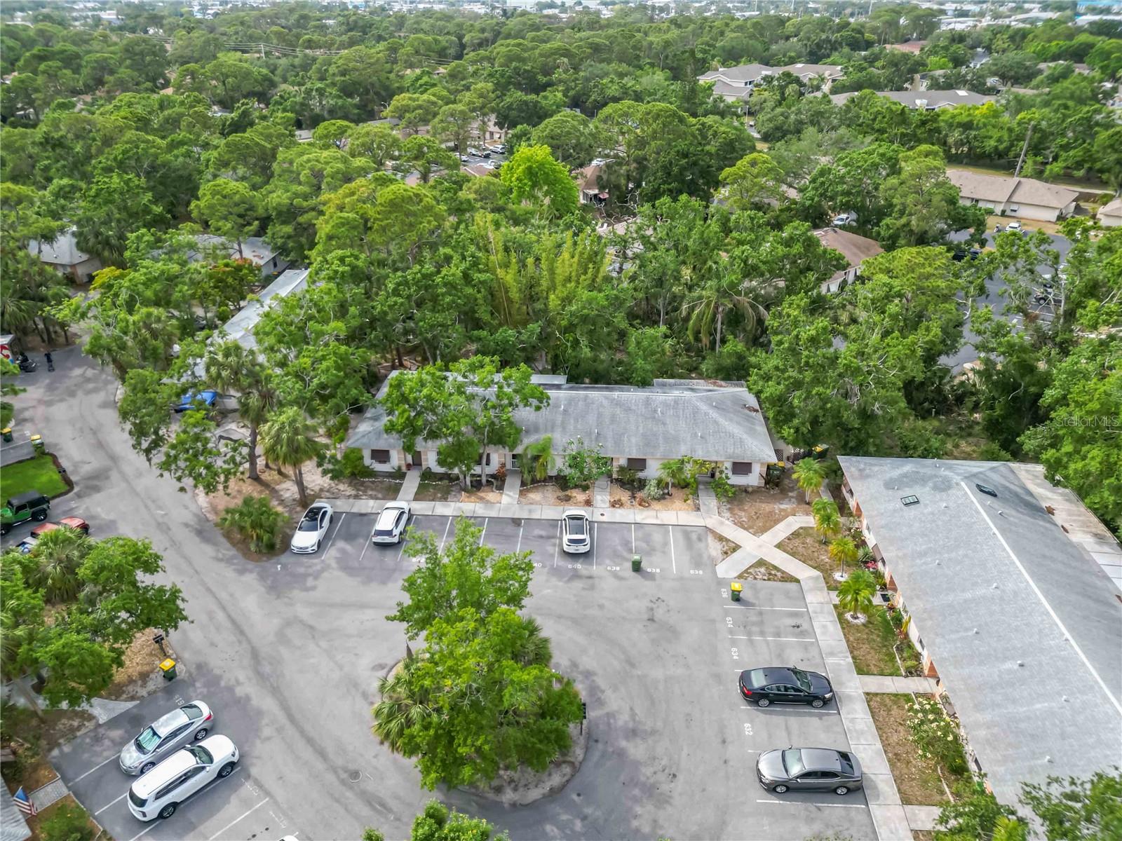 BERMUDA PARK - Residential Lease