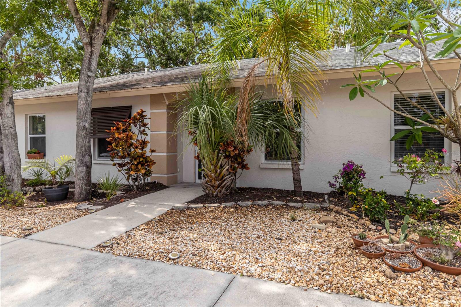 BERMUDA PARK - Residential Lease
