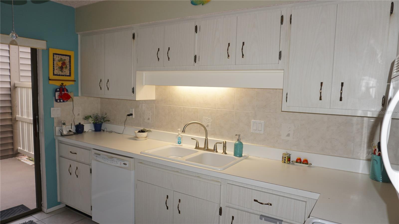 BEACON WOODS VILLAGE - Residential