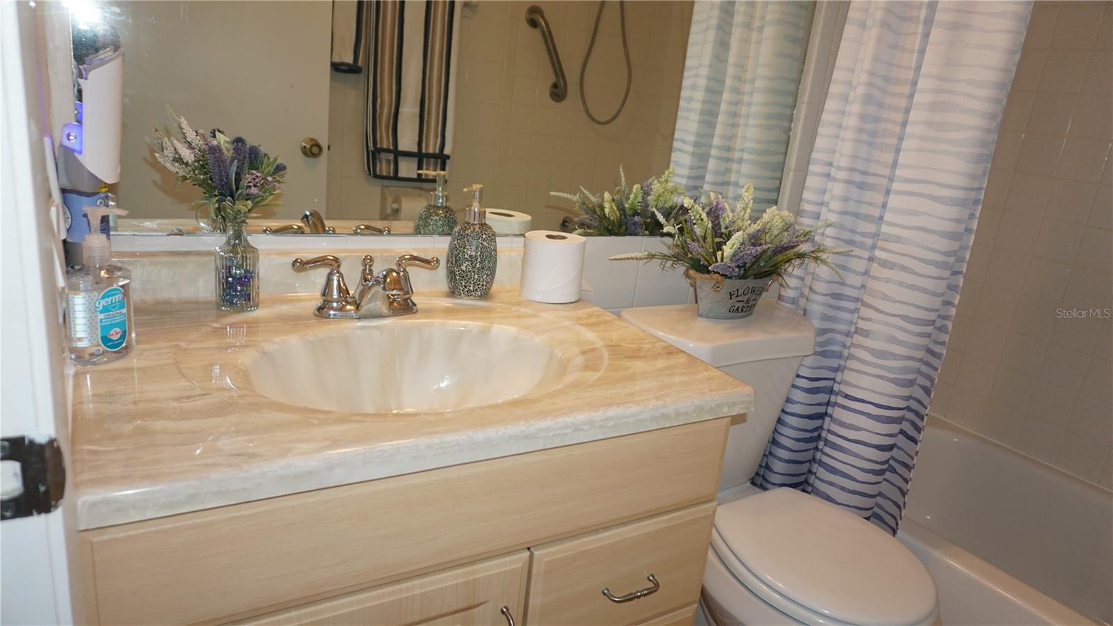 BEACON WOODS VILLAGE - Residential