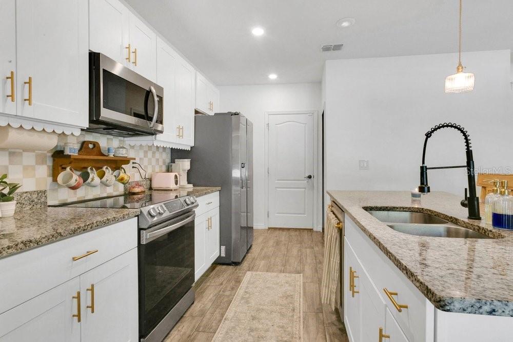 DAYTONA PARK ESTATES - Residential