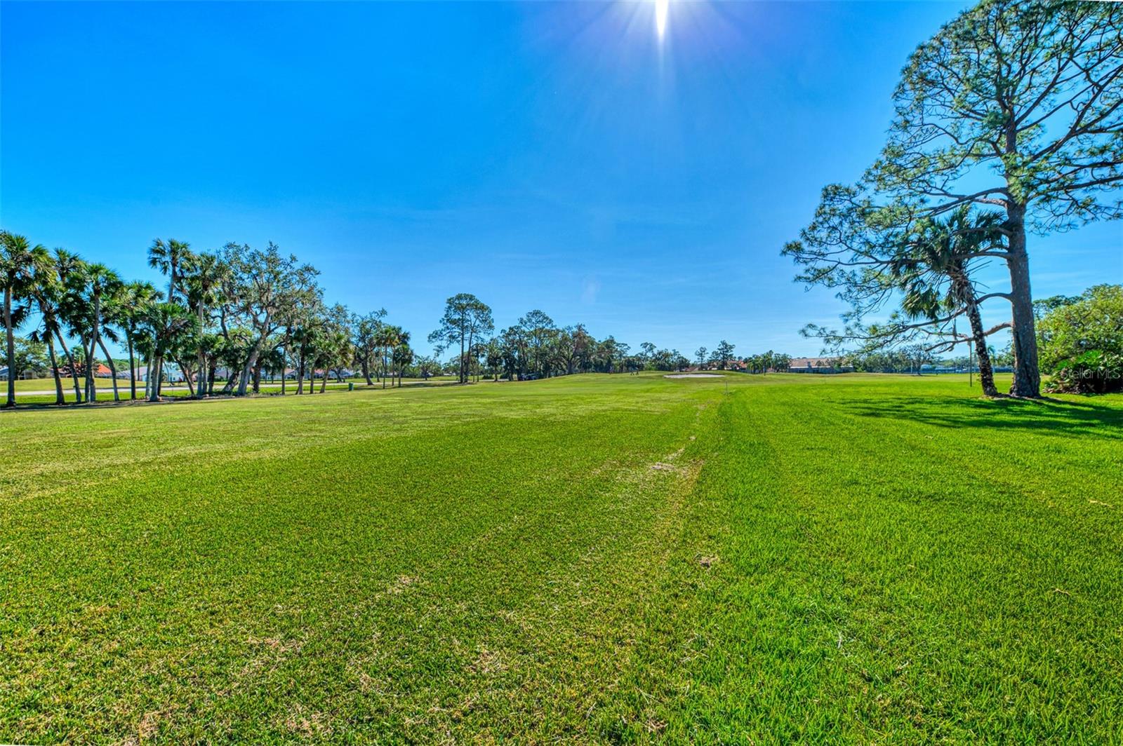 AVISTA OF PALM-AIRE SEC 1 - Residential Lease
