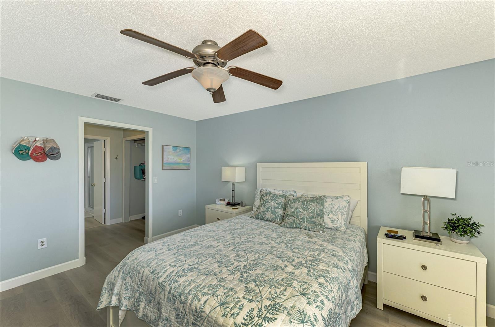AVISTA OF PALM-AIRE SEC 1 - Residential Lease
