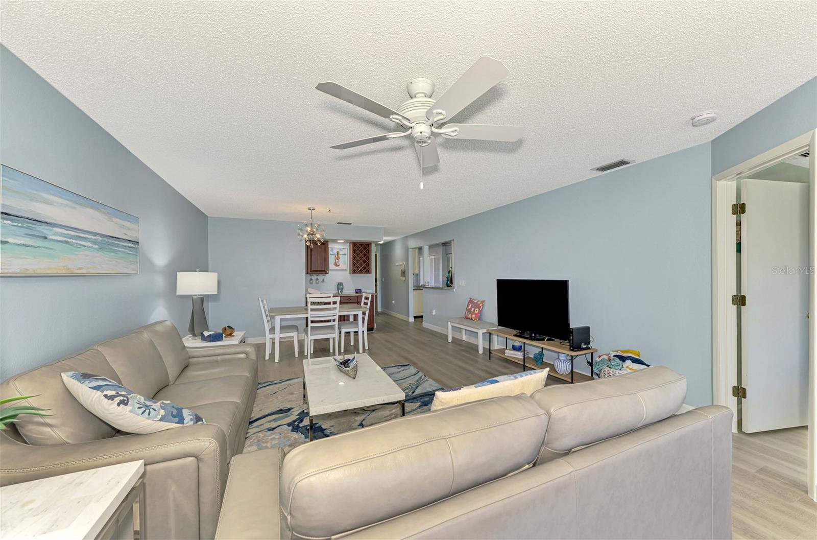 AVISTA OF PALM-AIRE SEC 1 - Residential Lease