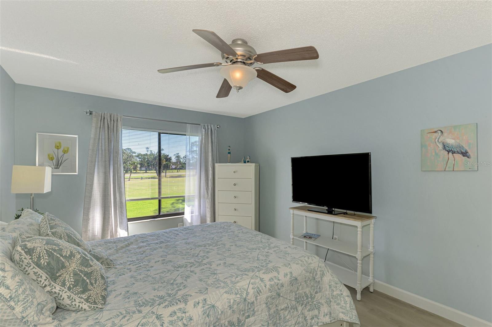 AVISTA OF PALM-AIRE SEC 1 - Residential Lease