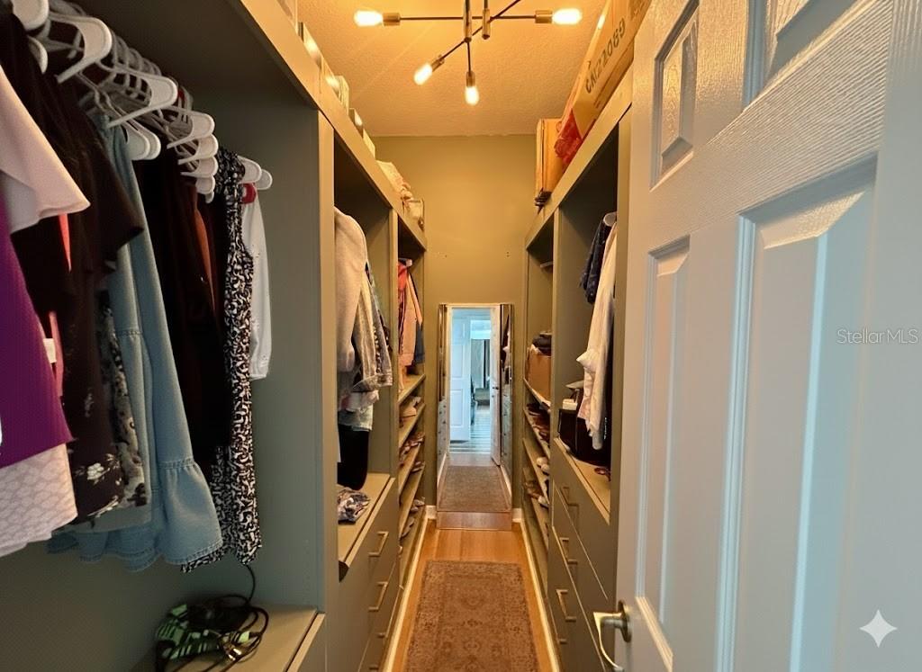 LAKES TR 04 - Residential Lease