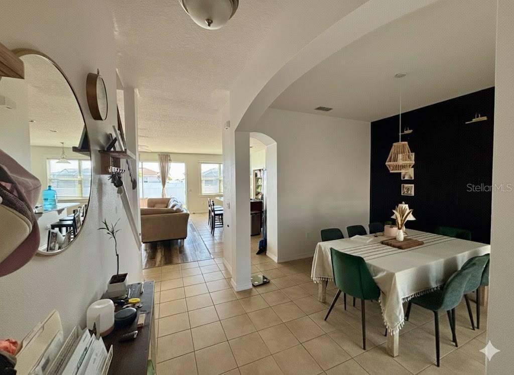 LAKES TR 04 - Residential Lease