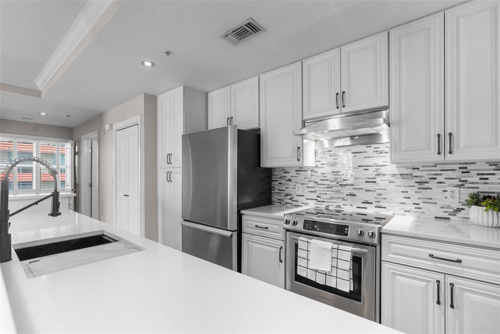 Photo of 1238 E Kennedy Boulevard #501, Tampa, FL 33602 (MLS # TB8545059)
