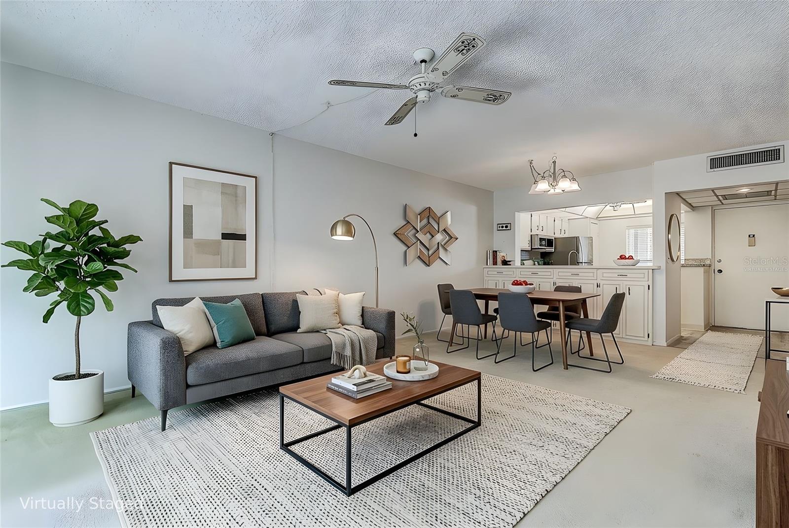 VILLAS DE GOLF CONDO - Residential