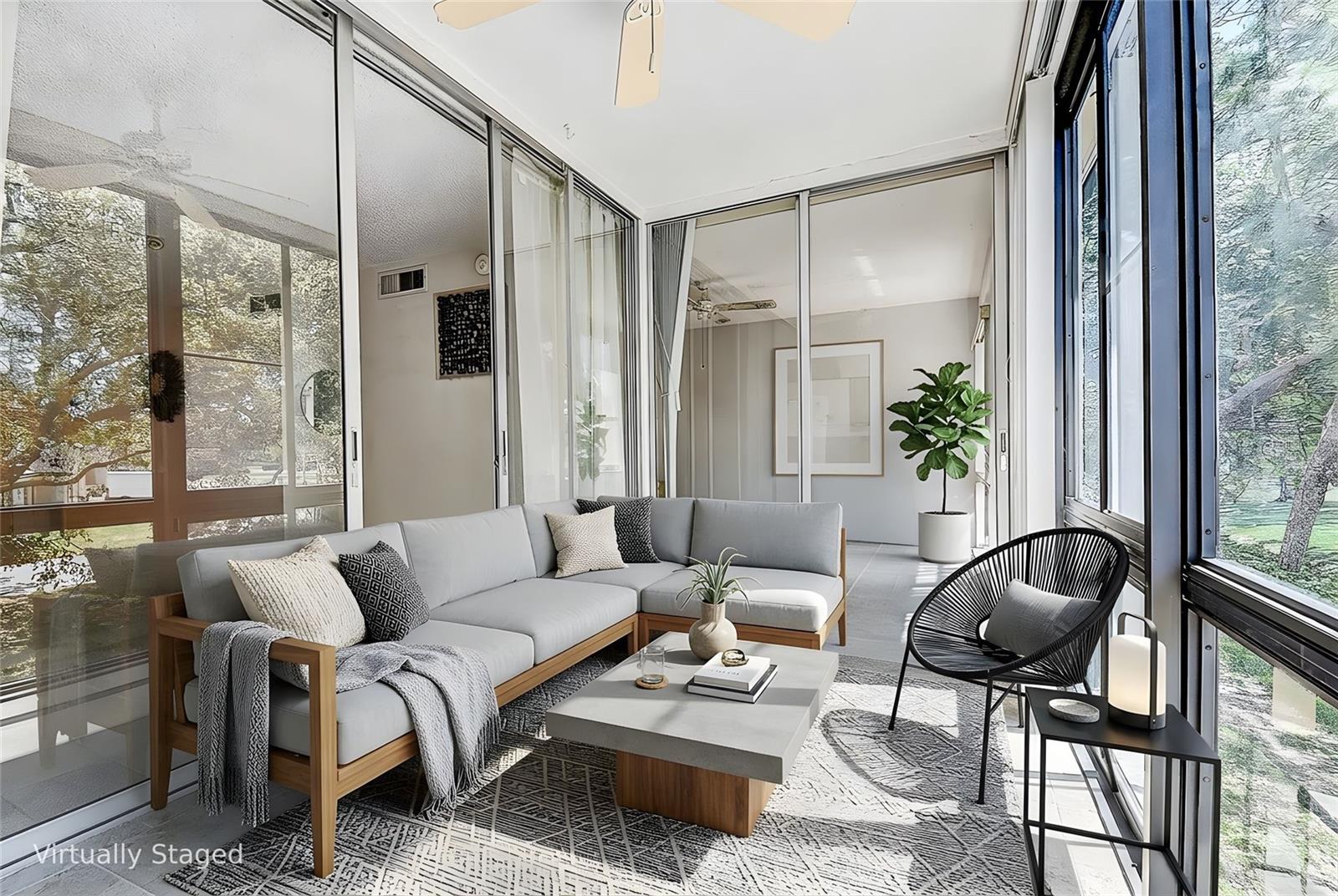 VILLAS DE GOLF CONDO - Residential