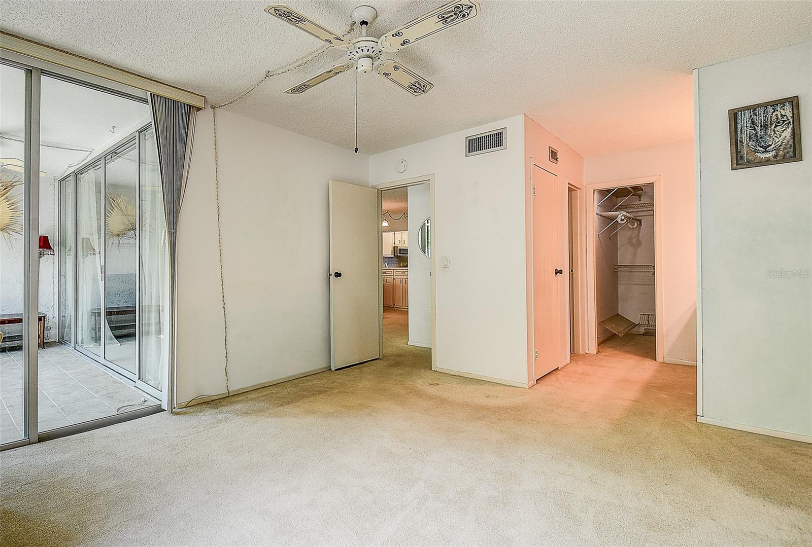 VILLAS DE GOLF CONDO - Residential