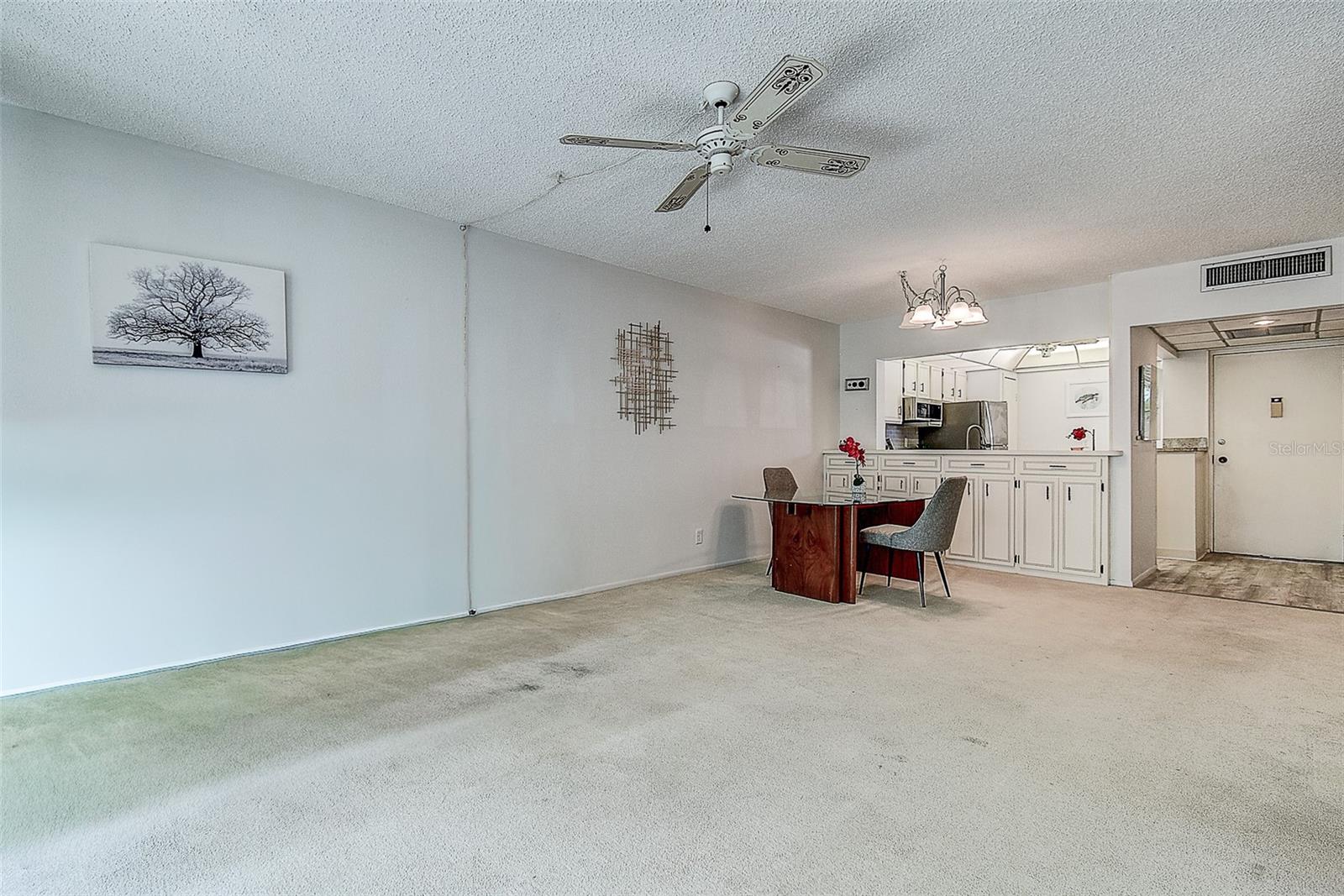 VILLAS DE GOLF CONDO - Residential