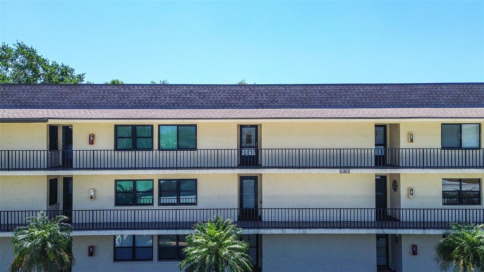 VILLAS DE GOLF CONDO - Residential