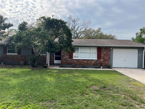 Photo of 16240 Lake Palm Drive, Lutz, FL 33549 (MLS # TB8355949) Photo of 16240 Lake Palm Drive, Lutz, FL 33549 (MLS # TB8355949)