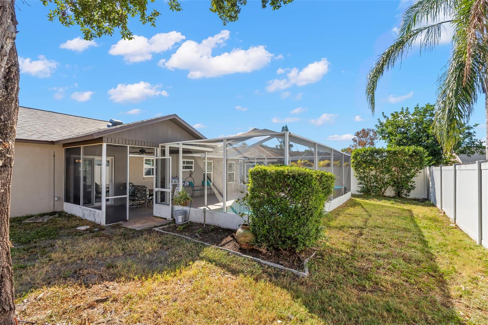 LA VILLA GARDENS - Residential