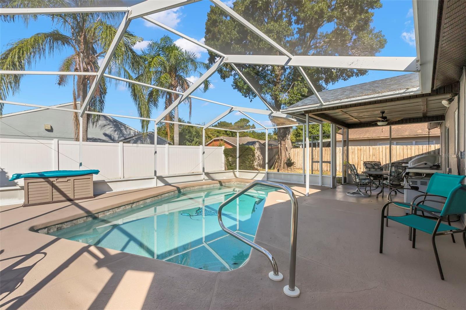 LA VILLA GARDENS - Residential