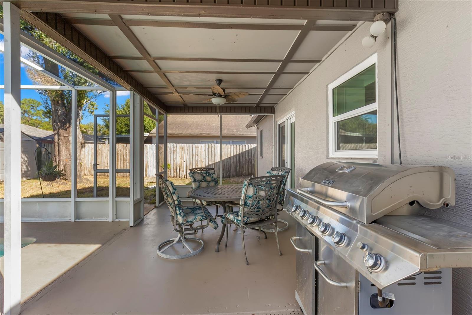 LA VILLA GARDENS - Residential