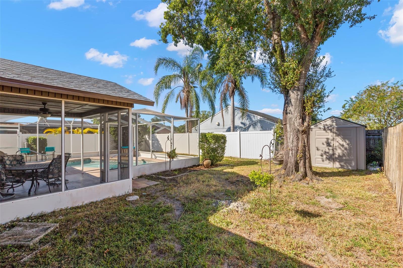 LA VILLA GARDENS - Residential