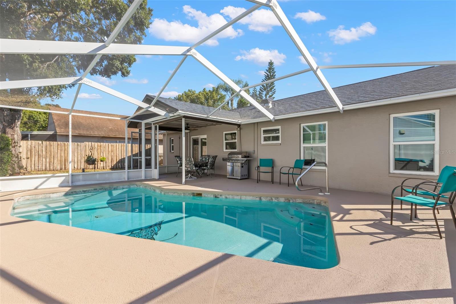 LA VILLA GARDENS - Residential