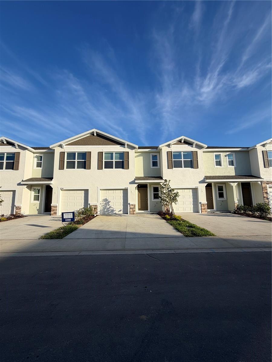 WOODCREEK - Residential Lease