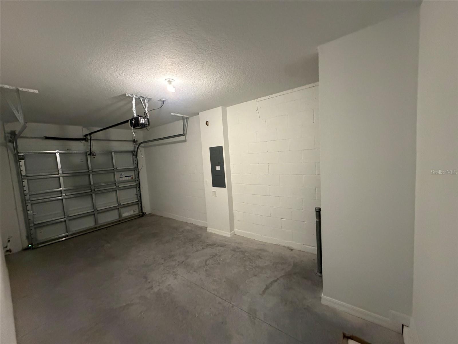WOODCREEK - Residential Lease